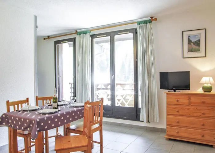 Gentiane-3 By Interhome Appartement *