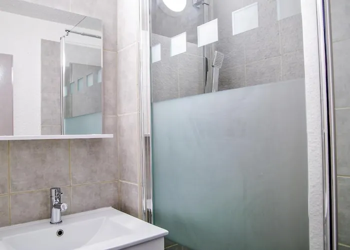 Gentiane-3 By Interhome * شامونكس